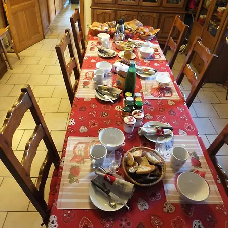 Familiale 4 Pers, 2eme Etage, Repas Traditionnels, Terrasse, Parking Hiver - Fr-1-589-565 לינה וארוחת בוקר Rochesson